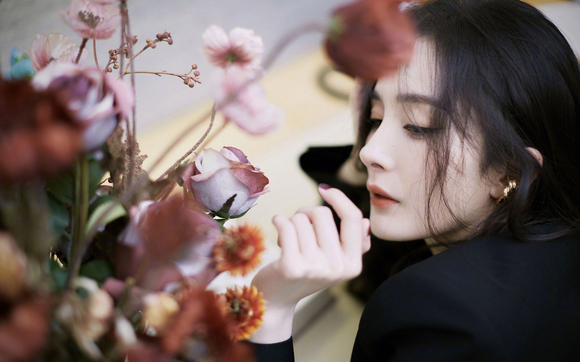 JIU YOU GAME-中国男足在巴黎奥运会上展现出强大的团队协作能力，中国男足奥运会名单