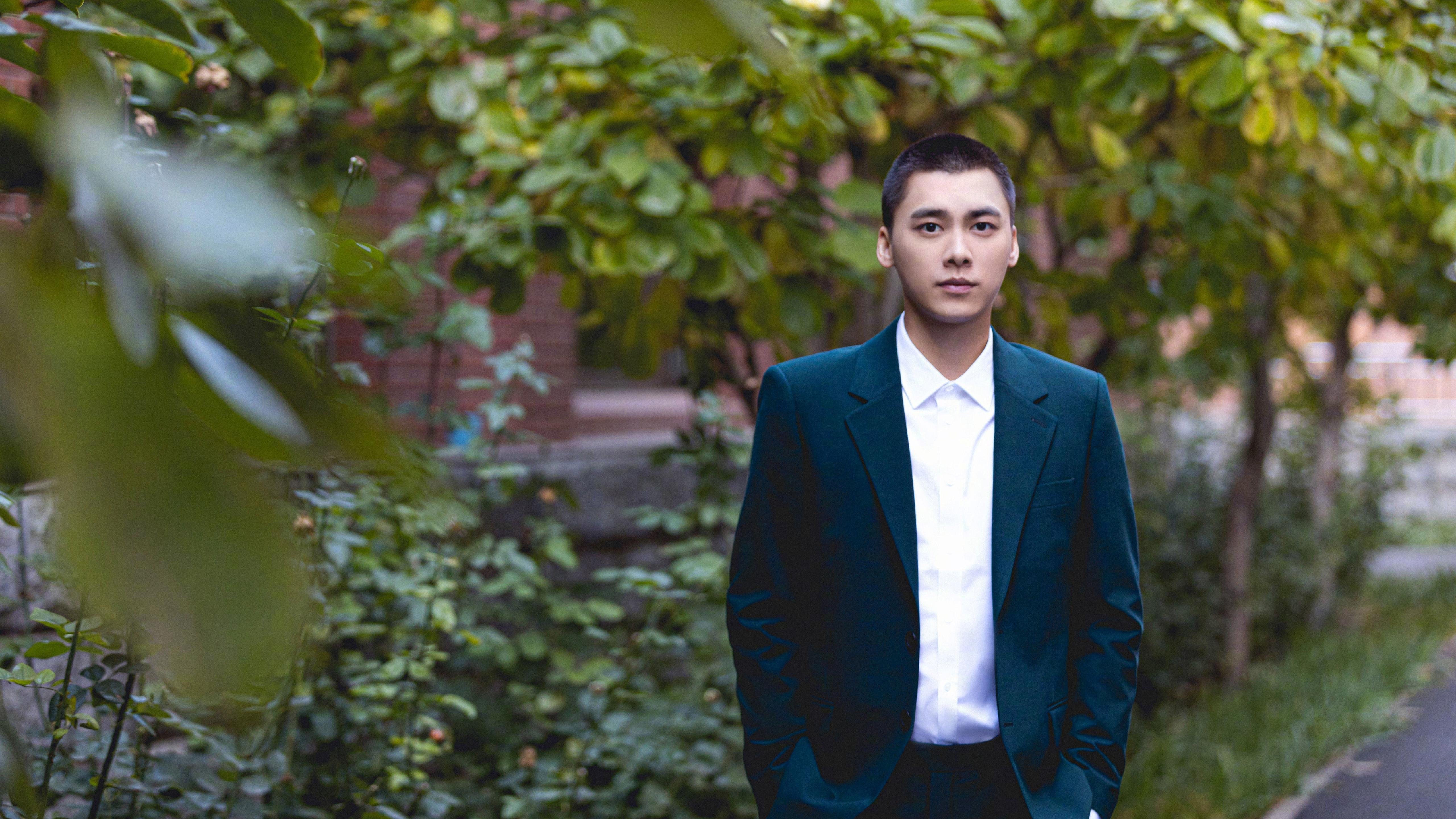 电竞产业与汽车产业的合作：赛事赞助与定制车型，电竞 赛车