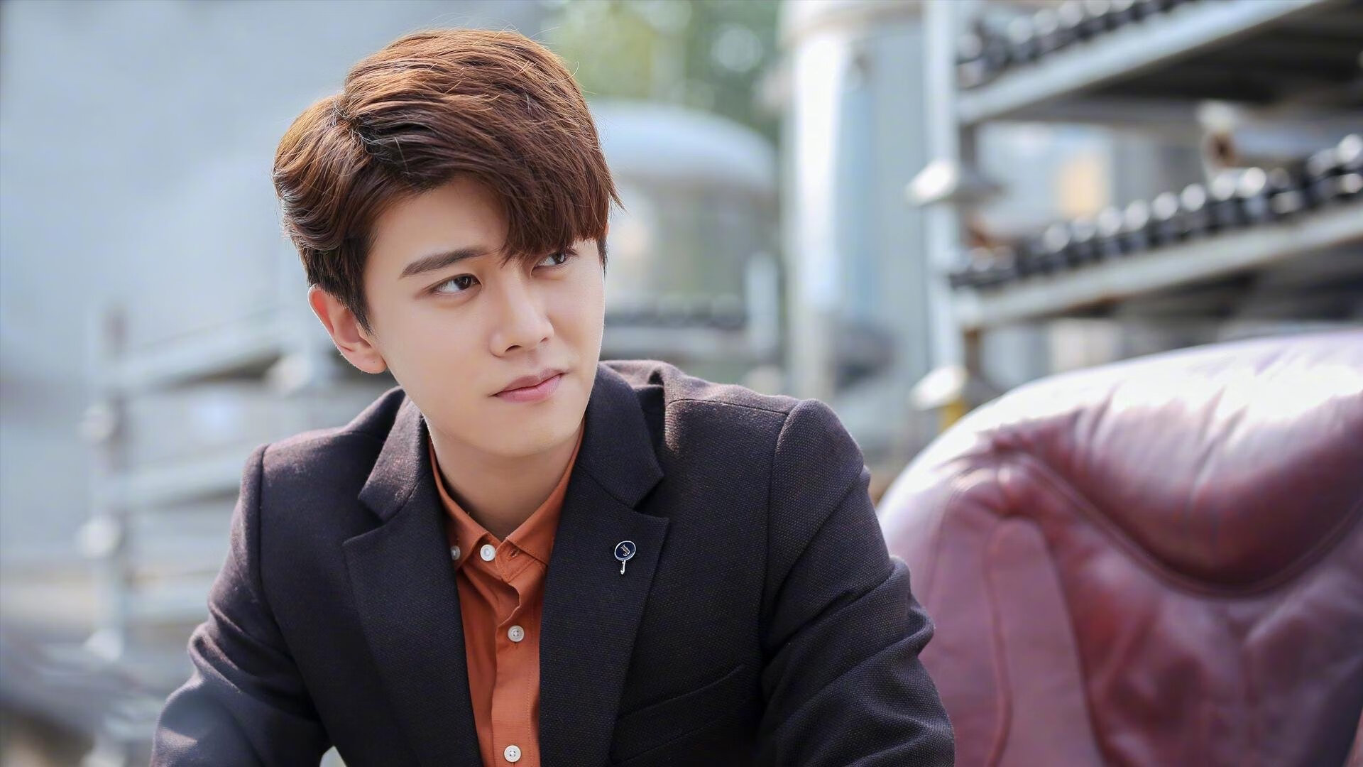 青少年足球主题文化节盛大举办，传播体育精神激励梦想，青少年足球宣传文案