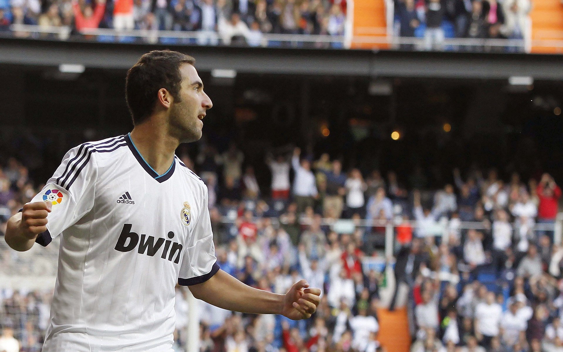 九游娱乐官网 (JIUYOU)-阿尔阿赫利新援融入球队迅速，阿尔阿赫利埃及