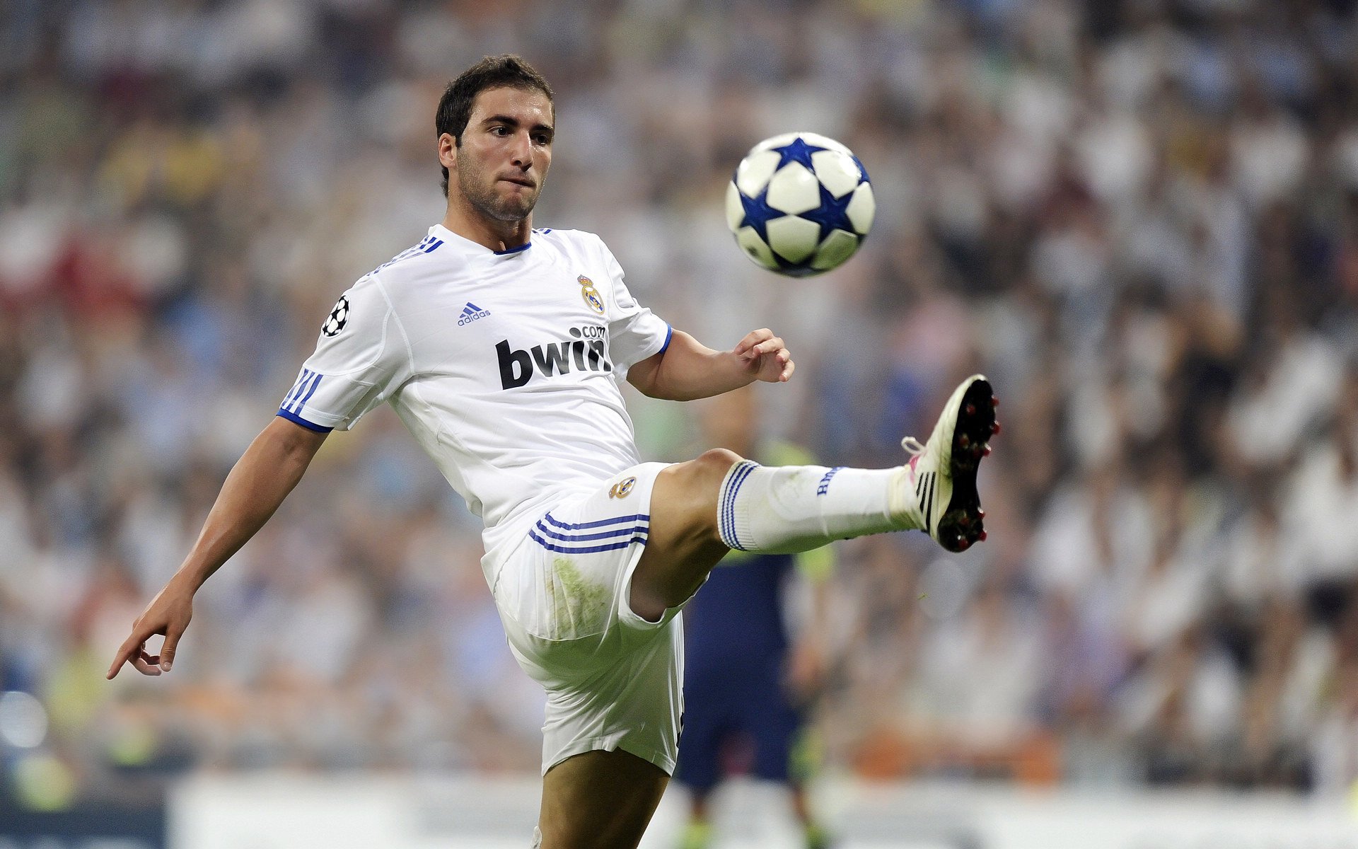 魔术客场击败篮网,打破对手不败纪录,魔术大胜篮网