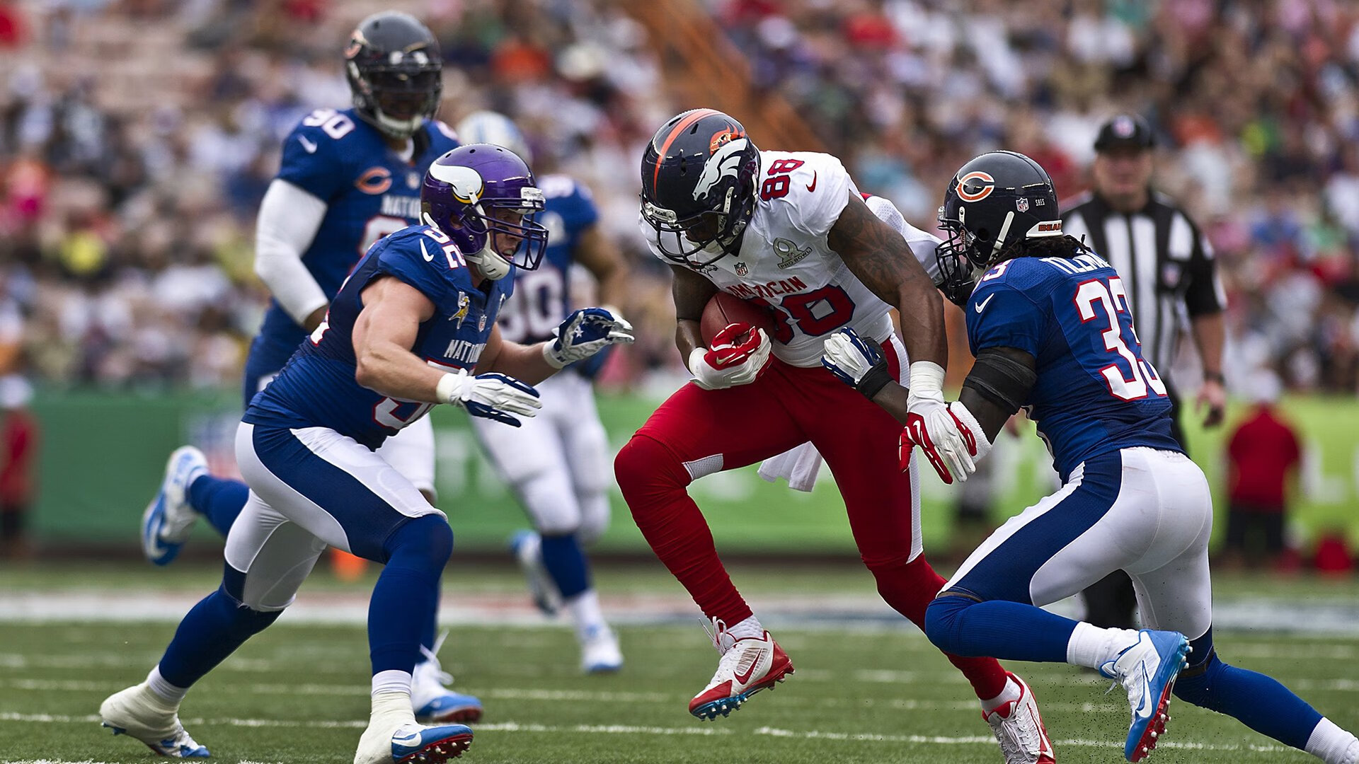 沙滩排球赛火爆开打 吸引大批观众，沙滩排球正式比赛